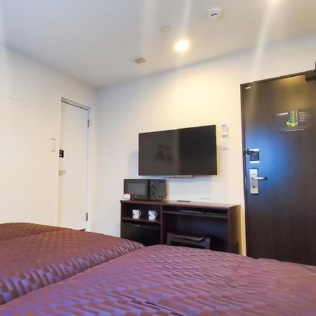Hotel Livemax Yokohama Stadium Mae Exterior foto
